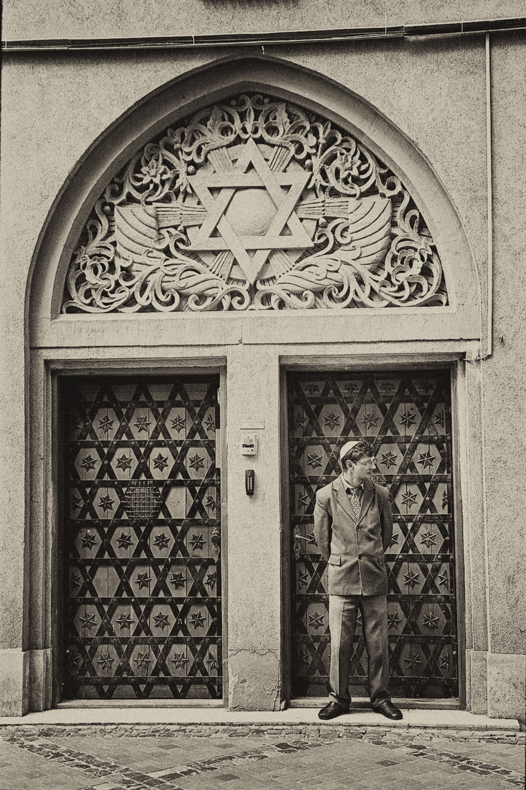 romania237_synagogue_LOREZ