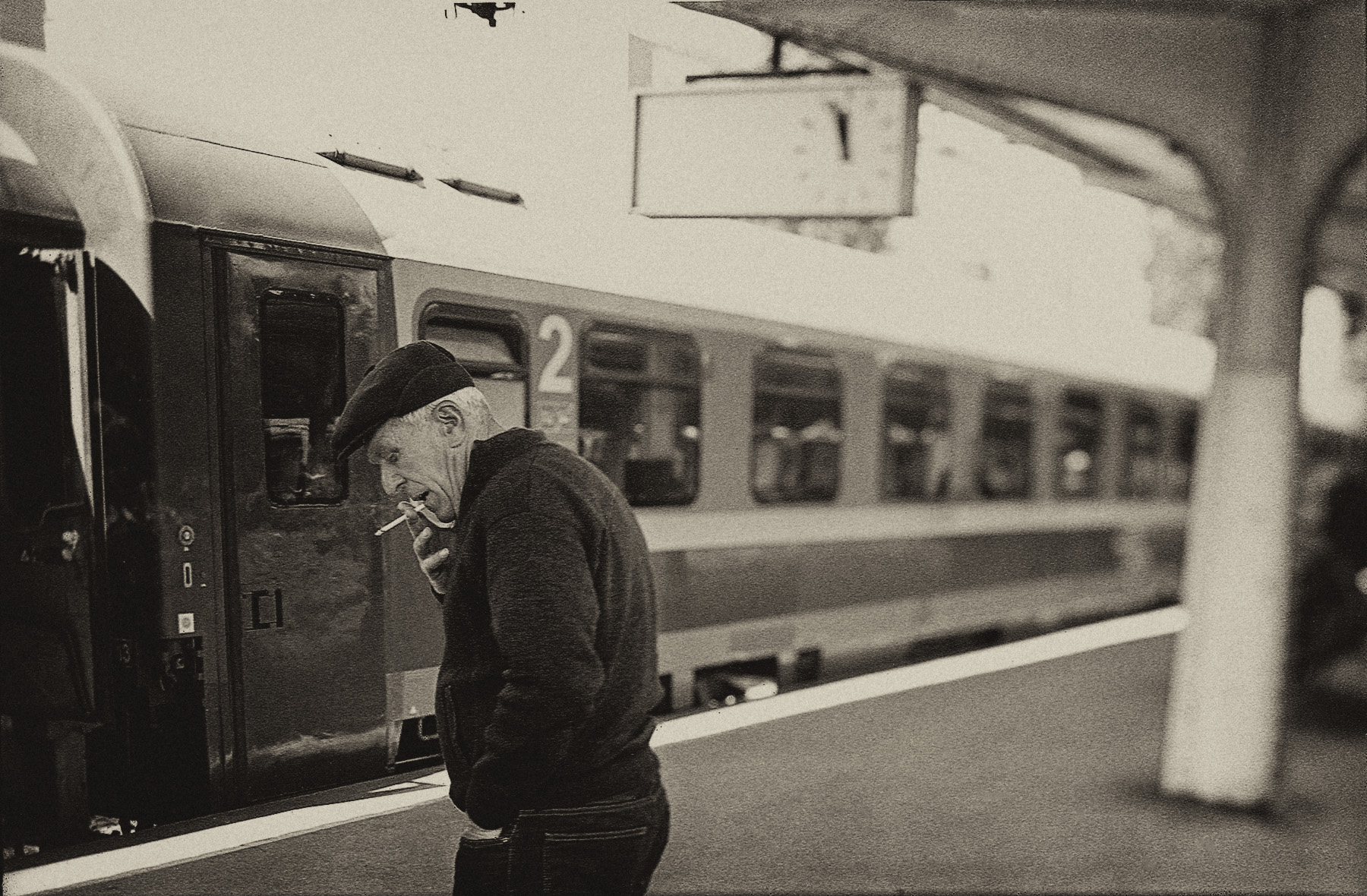 romania_train_smoker_LR